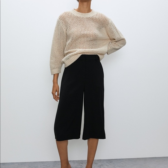 Aritzia Babaton merino wool sweater - Picture 1 of 6